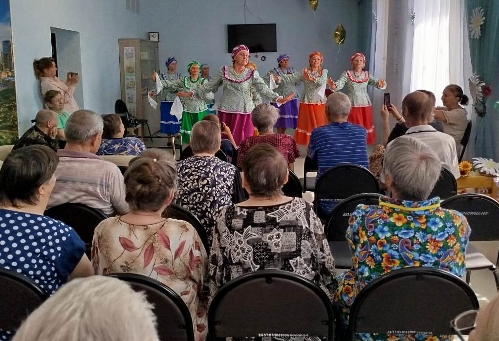 Праздничный концерт ко Дню семьи, любви и верности